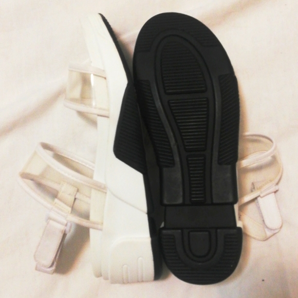 SOLD Bright white & black wedge platform sandal - Picture 2 of 6